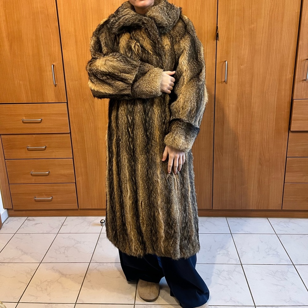 Authentic fur jacket - Picture 3 of 8